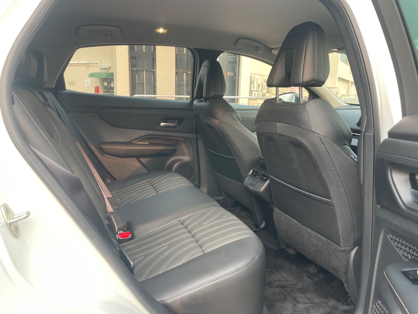 Nissan Ariya B6 photo 7